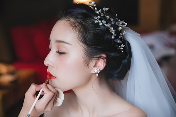 济宁婚纱摄影|济宁最美彩妆工作室